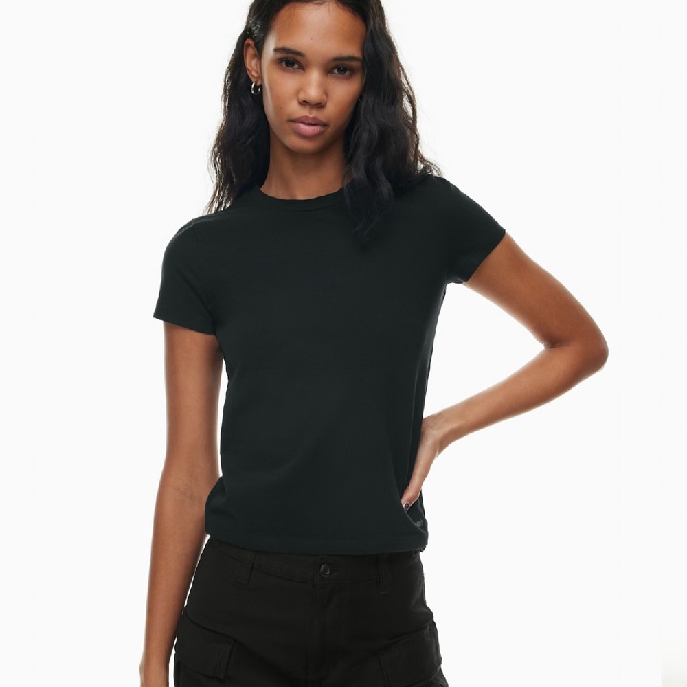 TNA Aritzia Hold-it Ortiz T-shirt - Baby Tee
